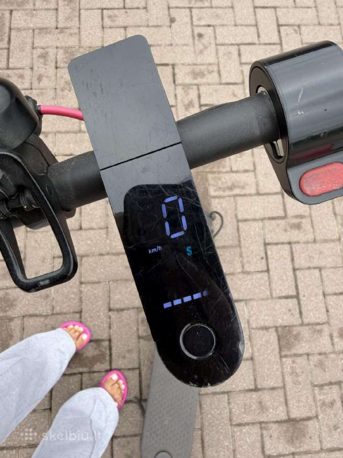 Elektrinis paspirtukas Xiaomi Mi Scooter Pro 2 - nuotraukos Nr. 11