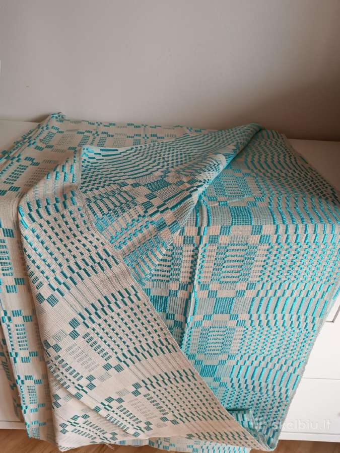 Senovinis austas gaminys su šilku - nuotraukos Nr. 8
