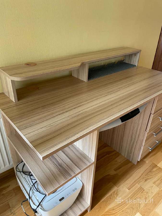 Rašomasis stalas - nuotraukos Nr. 2