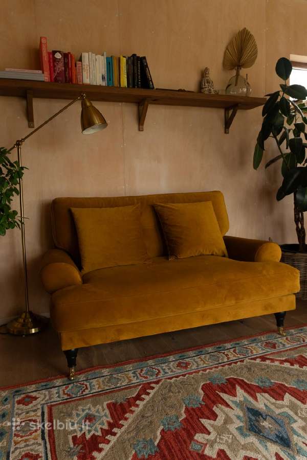 Aksominė garstyčių spalvos sofa - nuotraukos Nr. 5