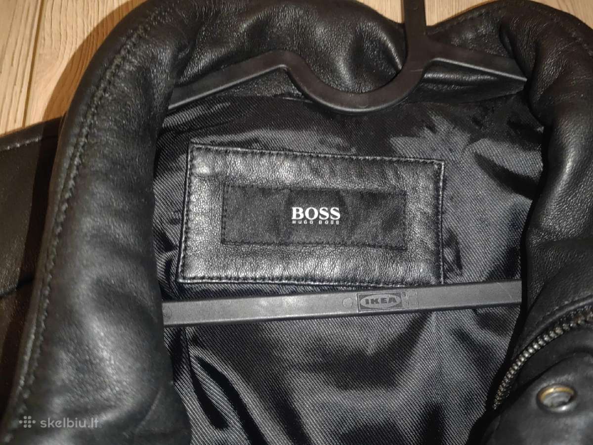Dygsniuota Hugo Boss striuke - nuotraukos Nr. 3
