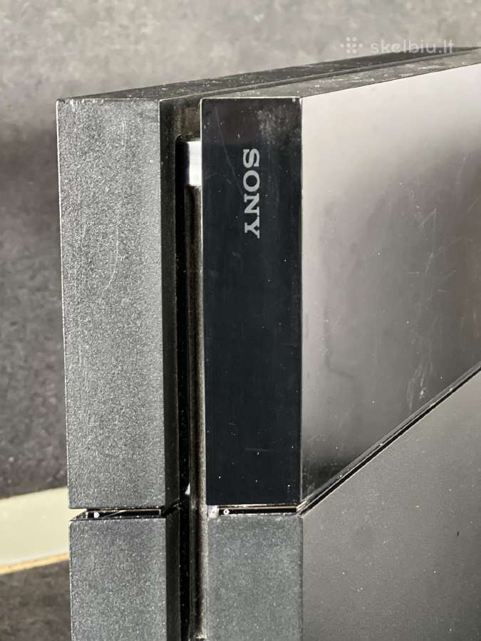 Playstation 4 1tb + 2 pulteliai - nuotraukos Nr. 2