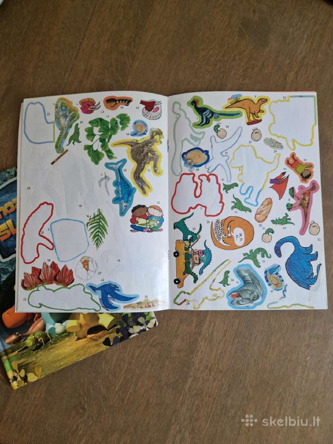 Knygelė "Dinozaurų slėnis" ir lipdukų knygelė - nuotraukos Nr. 6