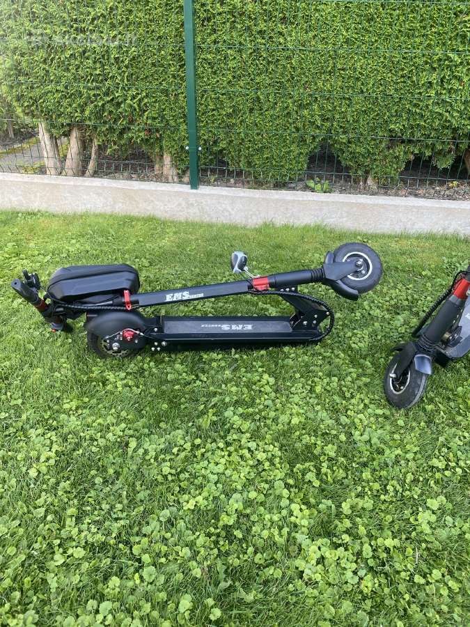 Elektrinis paspirtukas Emscooter Urban-s1 - nuotraukos Nr. 2