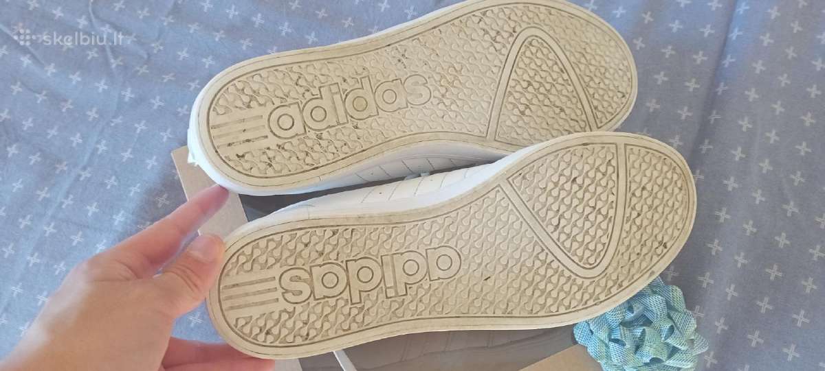 Adidas (Balti klasikiniai kedai) - nuotraukos Nr. 5