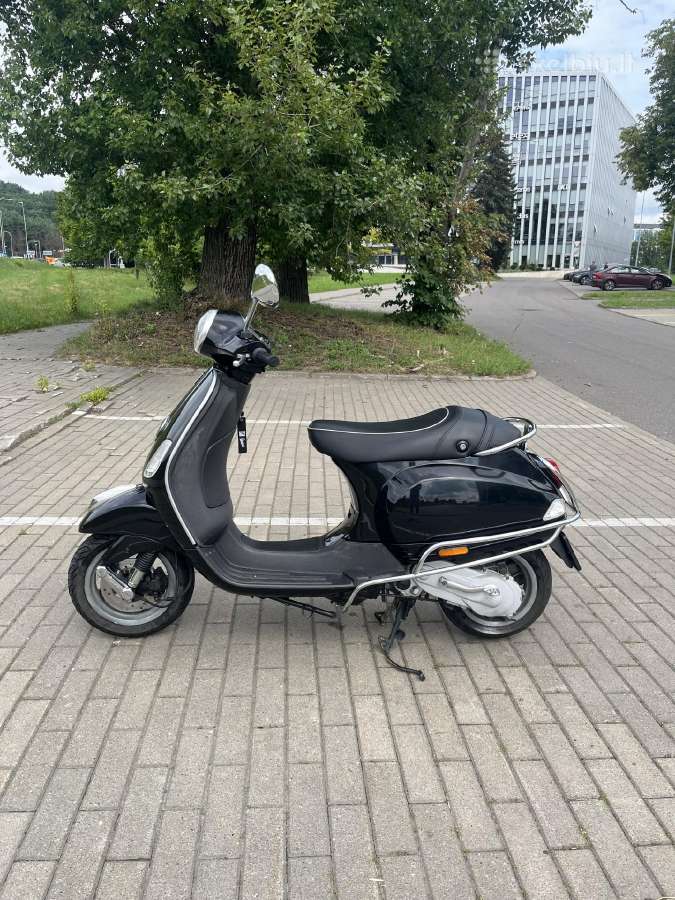 Vespa - nuotraukos Nr. 2