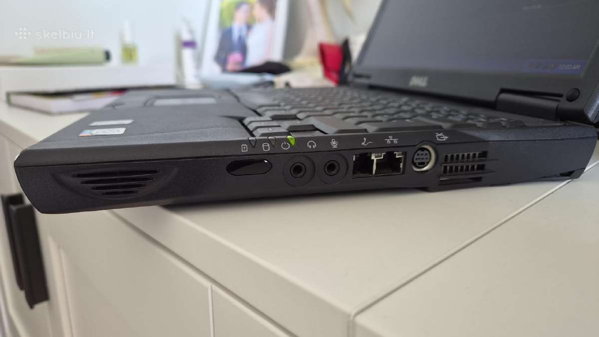 Dell Intel Pentium 4 Retro laptop - nuotraukos Nr. 7