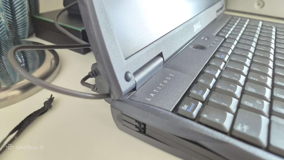 Dell Intel Pentium 4 Retro laptop - nuotraukos Nr. 13