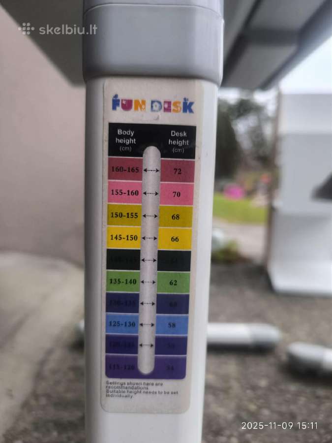 Reguliuojamo aukščio stalas su kėde ir lentyna - nuotraukos Nr. 5