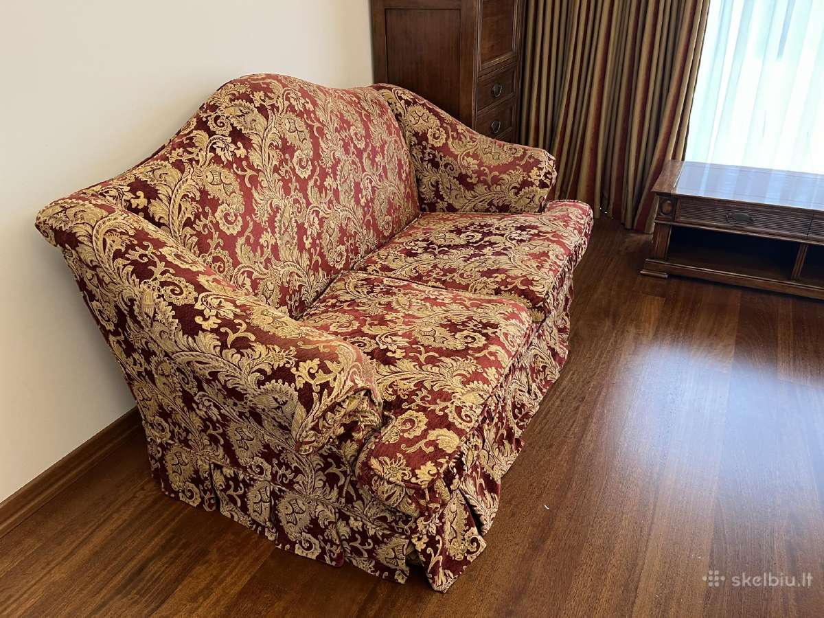 Klasikinė dvivietė sofa, bordo ir aukso spalvų - nuotraukos Nr. 3