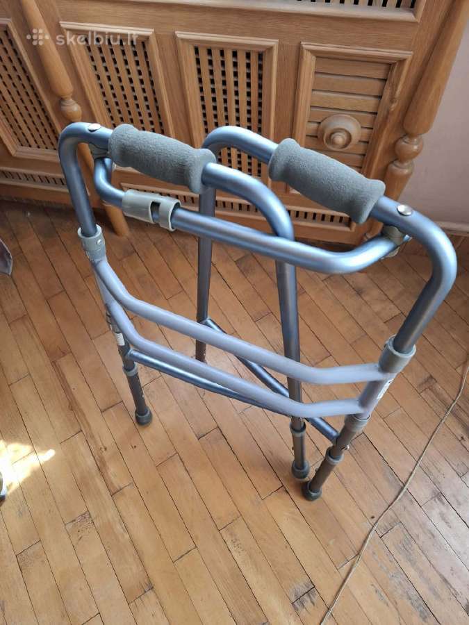 Lengva ir lengvai sulankstoma vaikštynė - nuotraukos Nr. 2