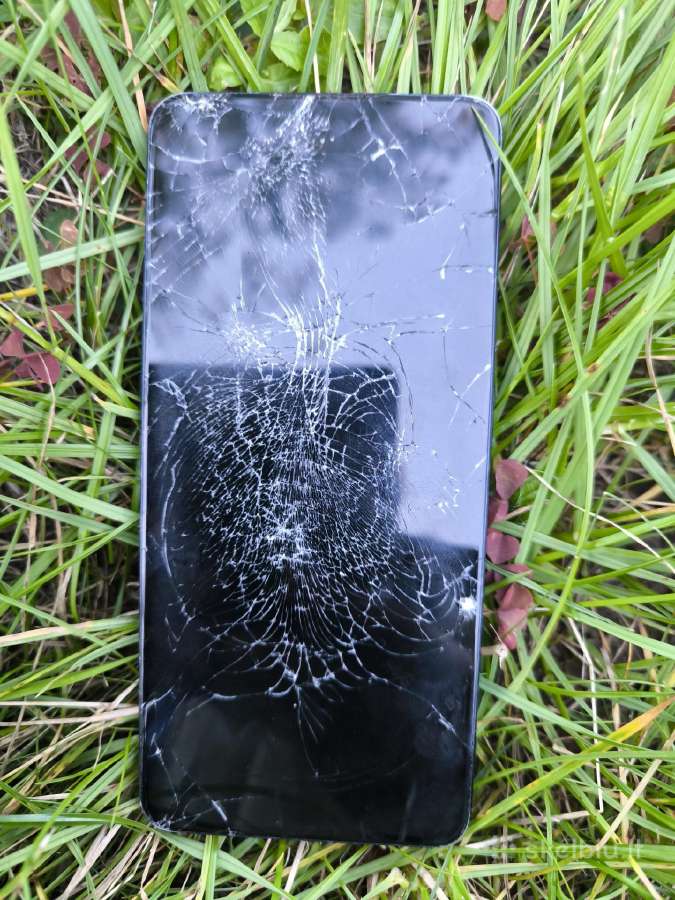 Oppo Reno 8 Pro remontui arb dalim - nuotraukos Nr. 2