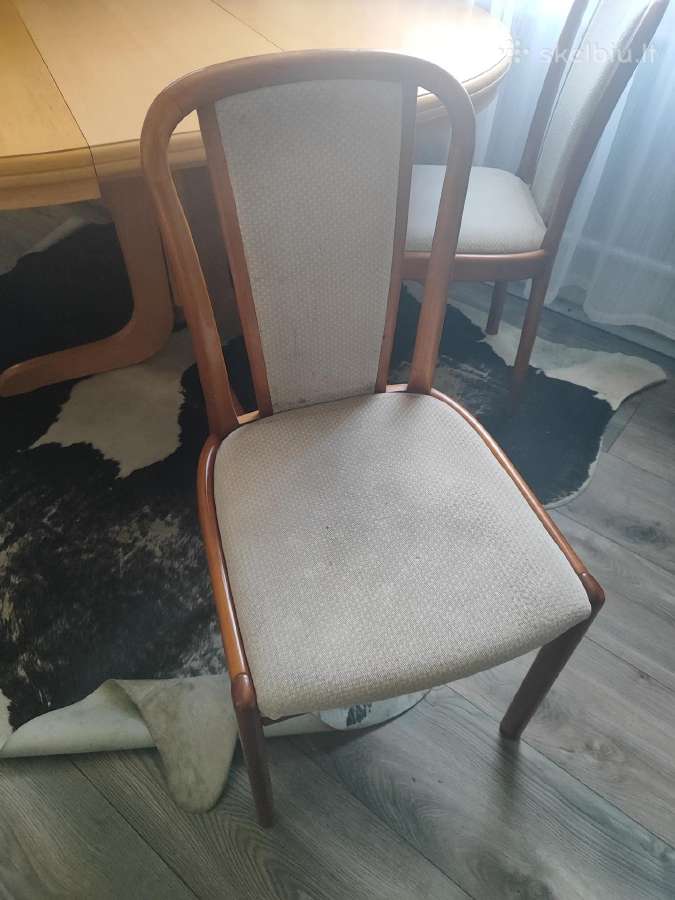 Apvalus stalas ir kėdės - nuotraukos Nr. 4