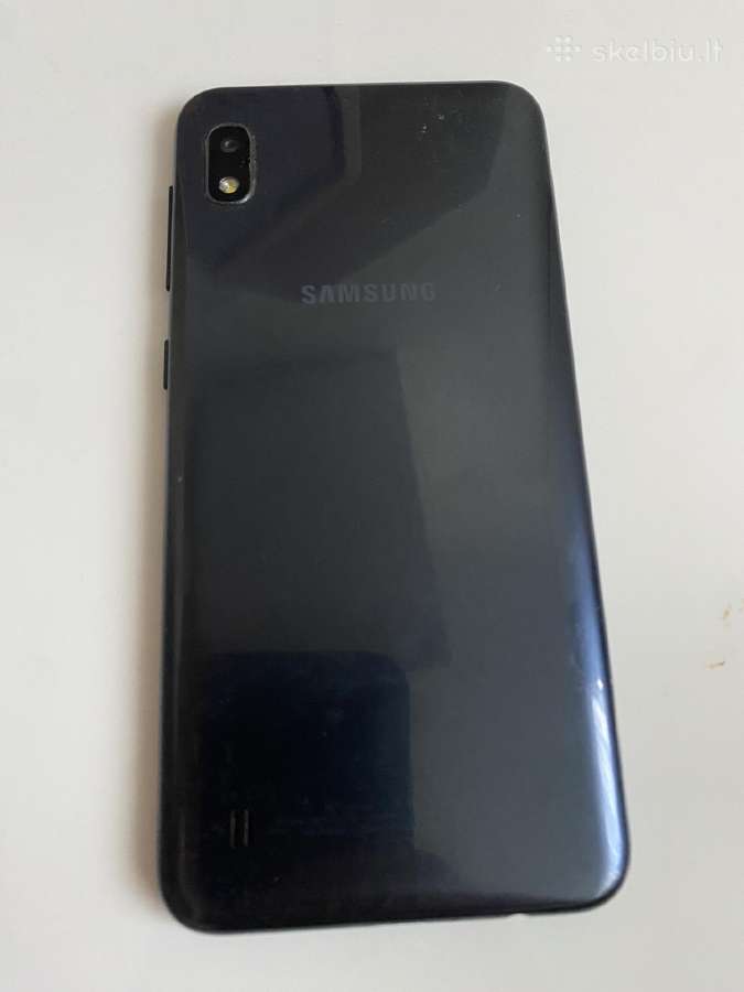 Neveikiantis Samsung Galaxy A10 - nuotraukos Nr. 2