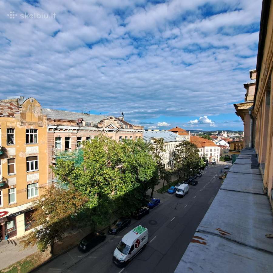 Erdvus butas senamiestyje per du aukštus - nuotraukos Nr. 18