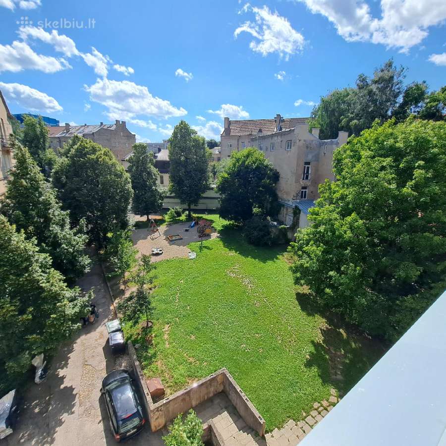 Erdvus butas senamiestyje per du aukštus - nuotraukos Nr. 23
