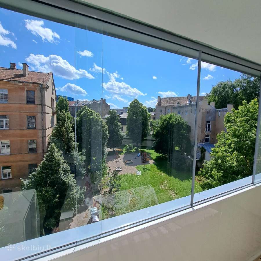 Erdvus butas senamiestyje per du aukštus - nuotraukos Nr. 24