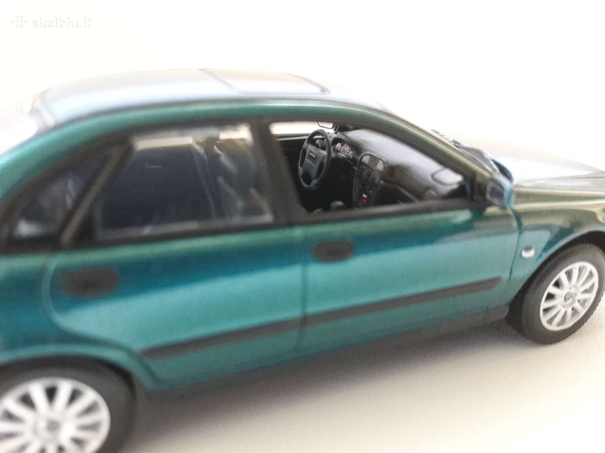 1/43 modeliukai Volvo S40 Mk1 - nuotraukos Nr. 4
