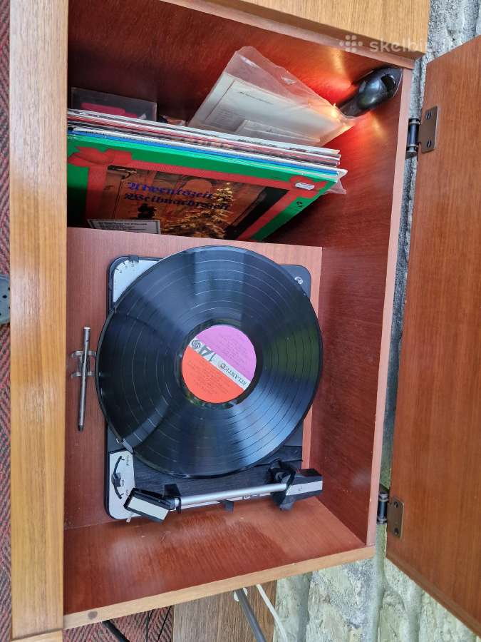 Vintažinis mid century tikmedžio audiocentras Saba - nuotraukos Nr. 19