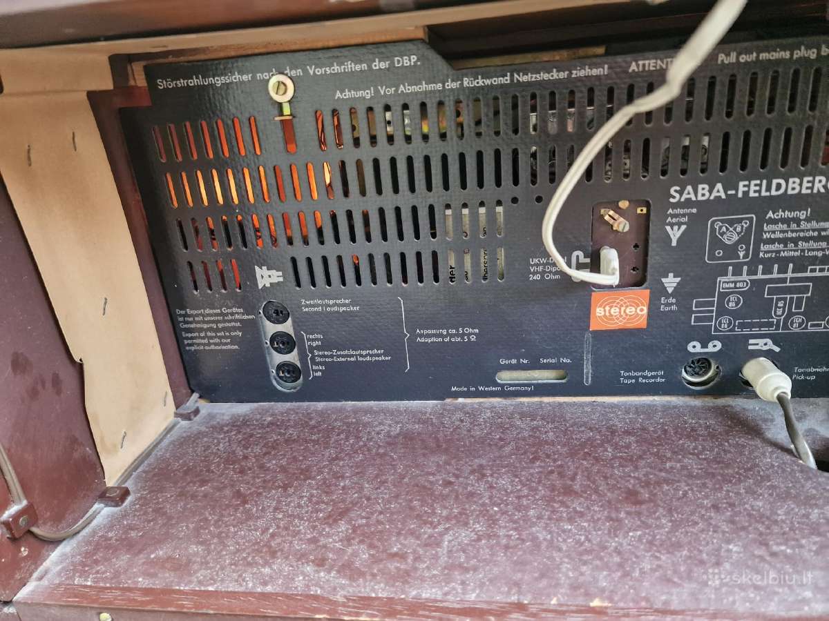 Vintažinis mid century tikmedžio audiocentras Saba - nuotraukos Nr. 21