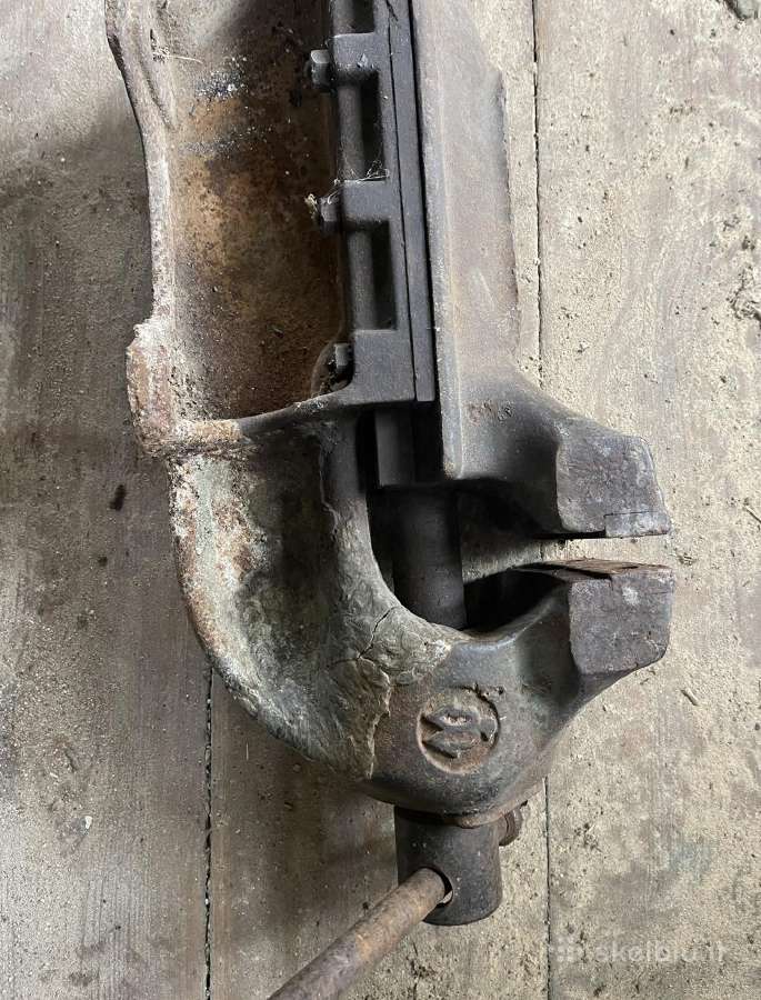 Metaliniai spaustai - nuotraukos Nr. 2