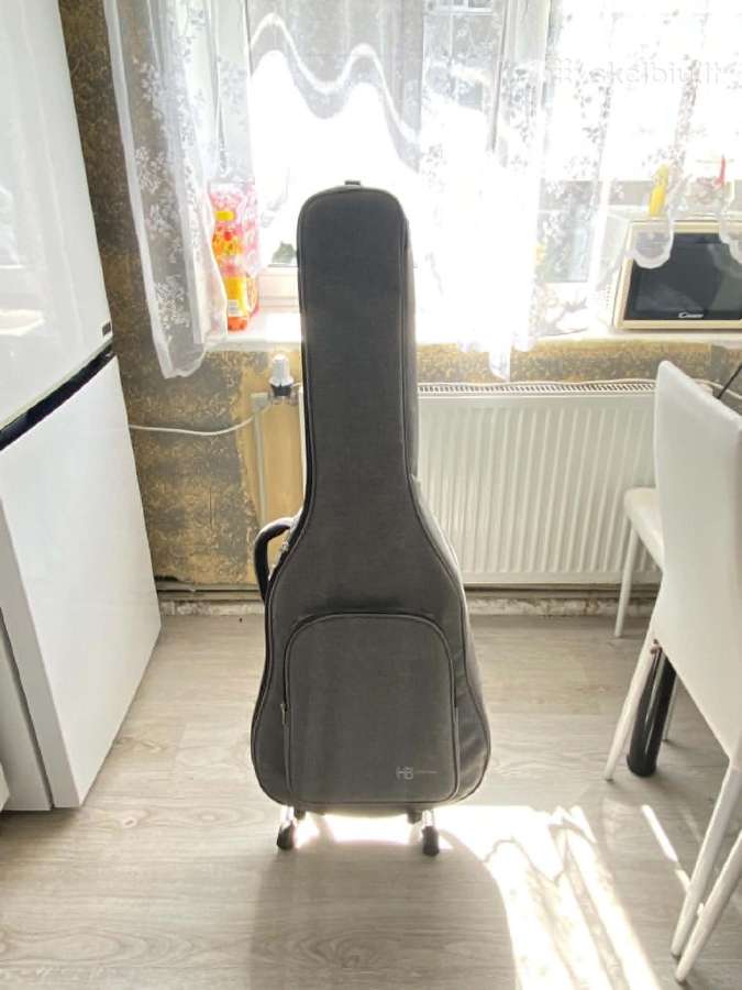 Gitara su priedais - nuotraukos Nr. 2