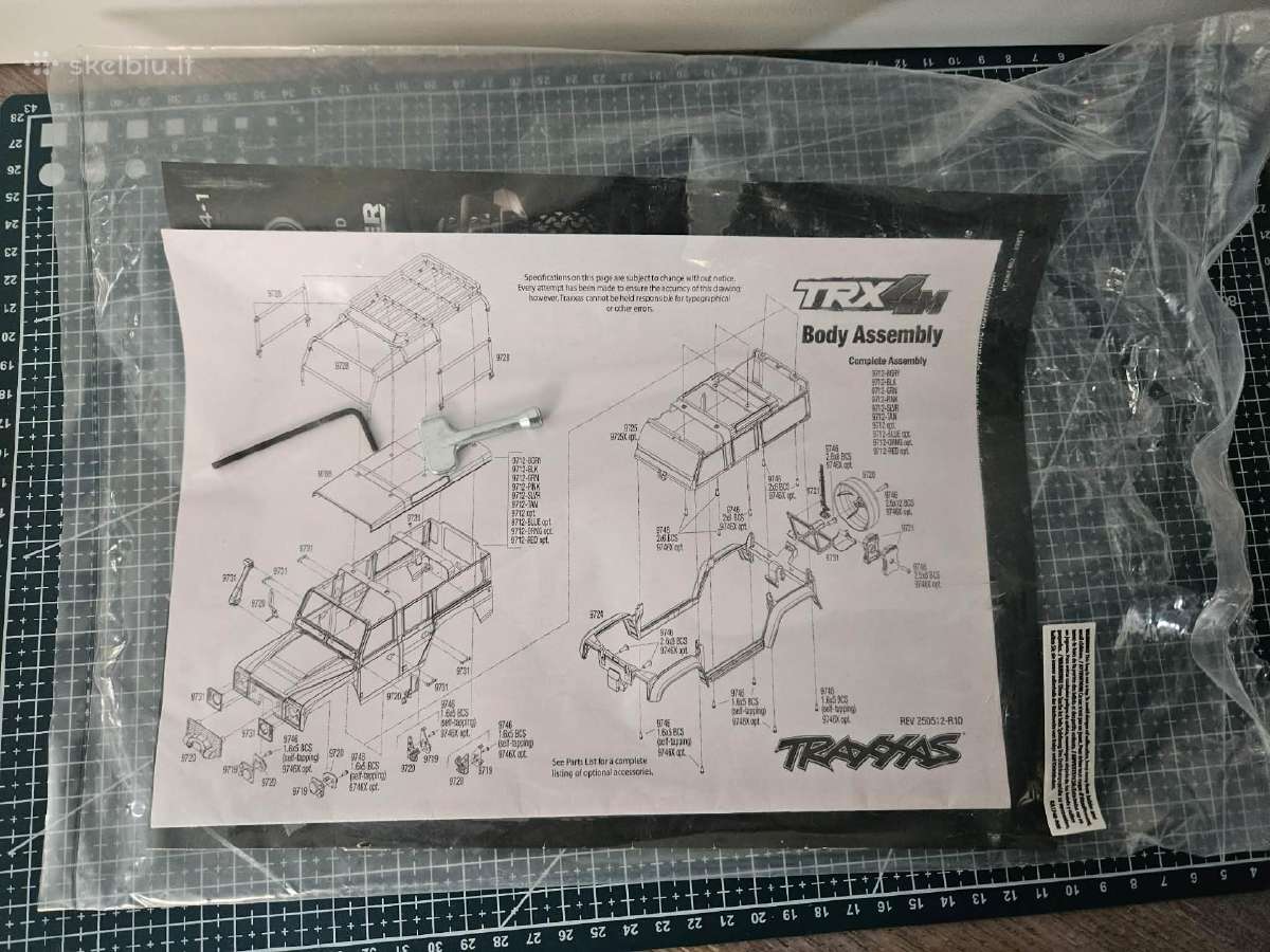 Traxxas trx4m defender crawleris - nuotraukos Nr. 9