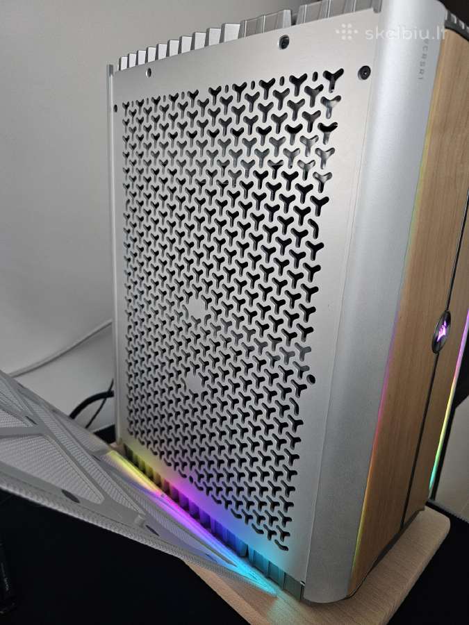 Naujas galingas ir kompaktiškas Corsair One i500 - nuotraukos Nr. 3