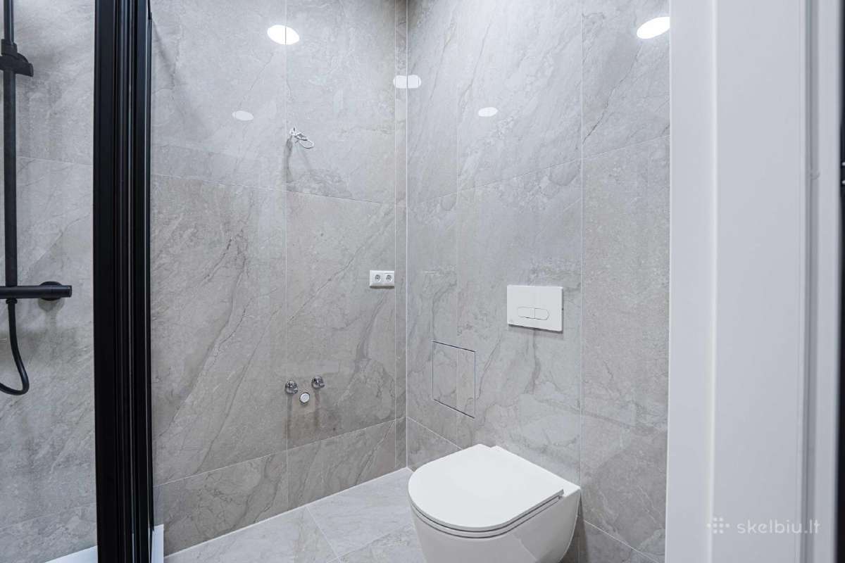 Naujai ir kokybiškai įrengtas 2 kamb. butas centre - nuotraukos Nr. 12