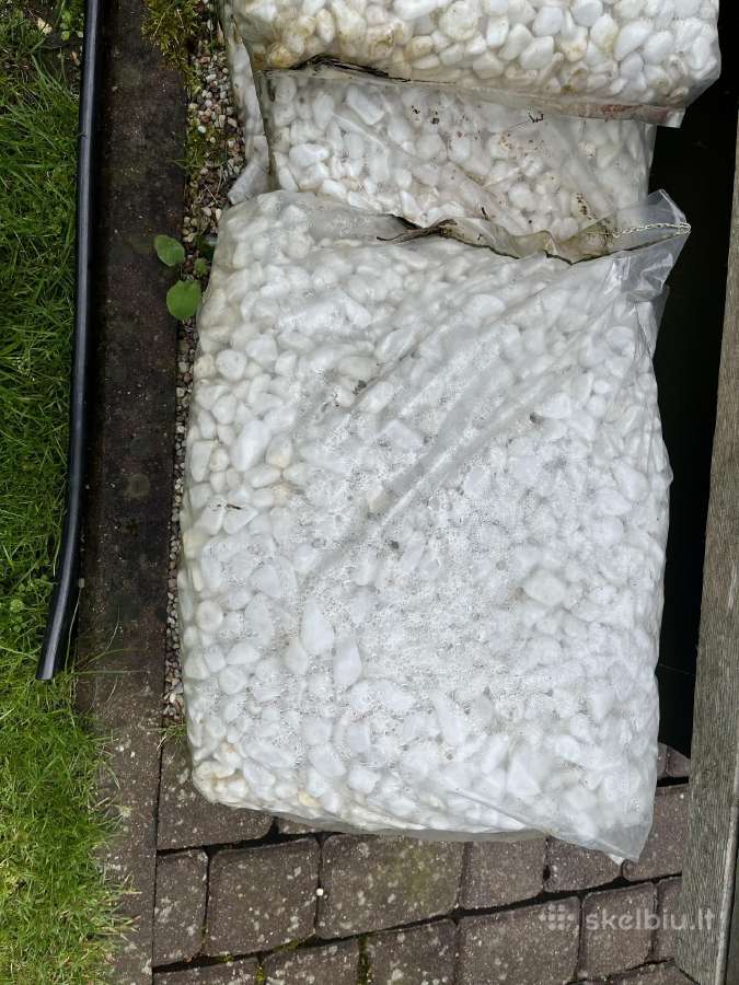 Balti dekoratyviniai akmenukai - nuotraukos Nr. 3
