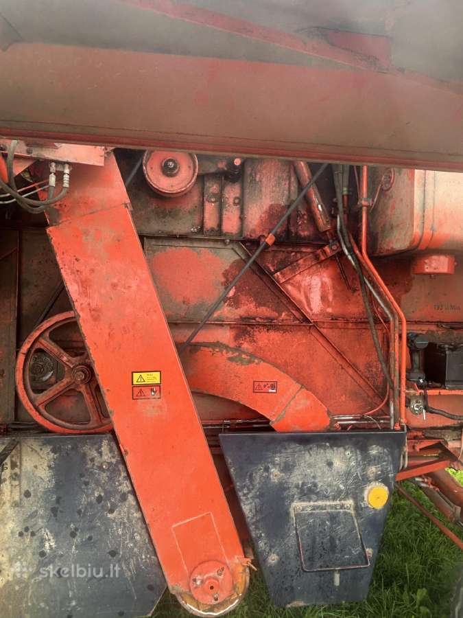 Deutz fahr kombainas ir priekaba - nuotraukos Nr. 8
