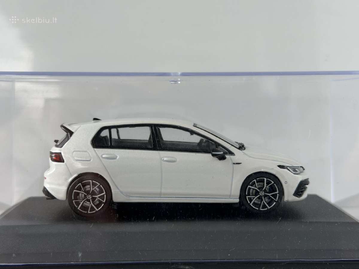 Volkswagen Golf VIII R 1:43 - nuotraukos Nr. 6