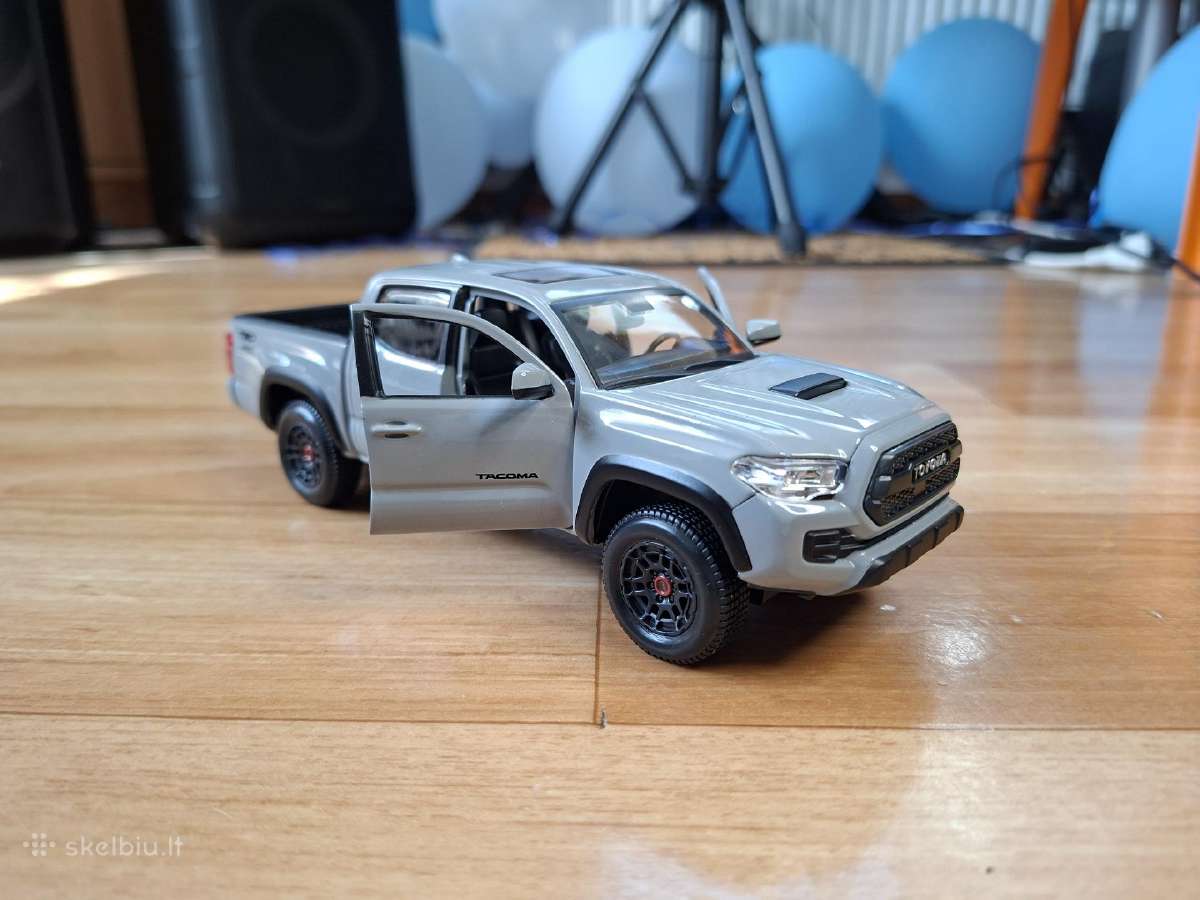 1:24 Toyota Tacoma - nuotraukos Nr. 3