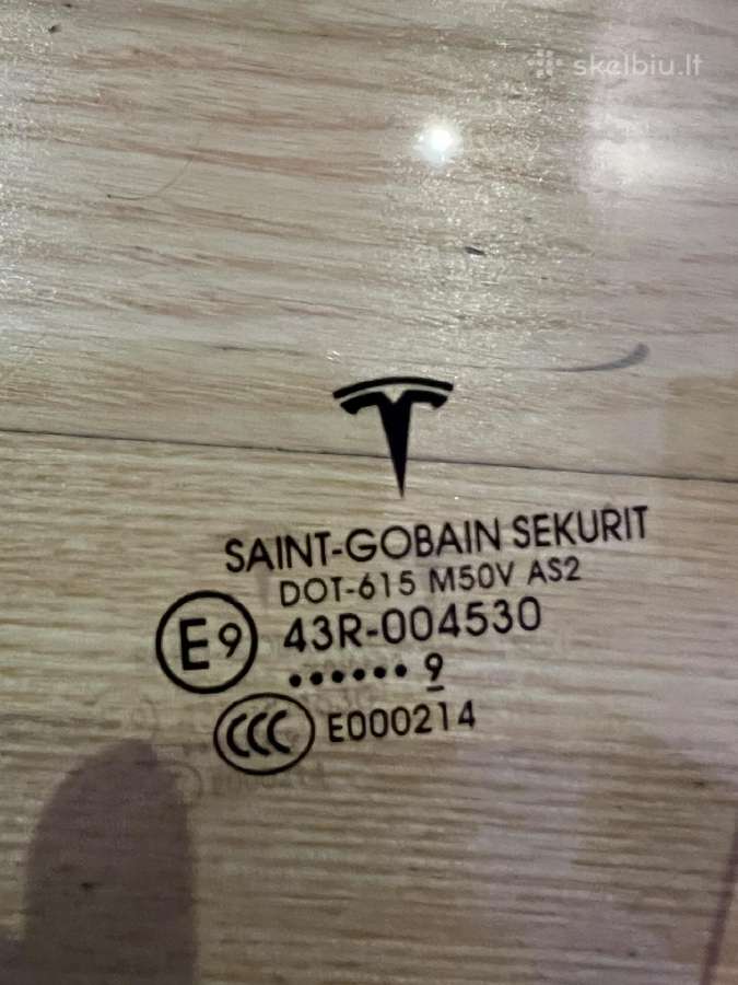 Tesla Model 3 stiklas - nuotraukos Nr. 2