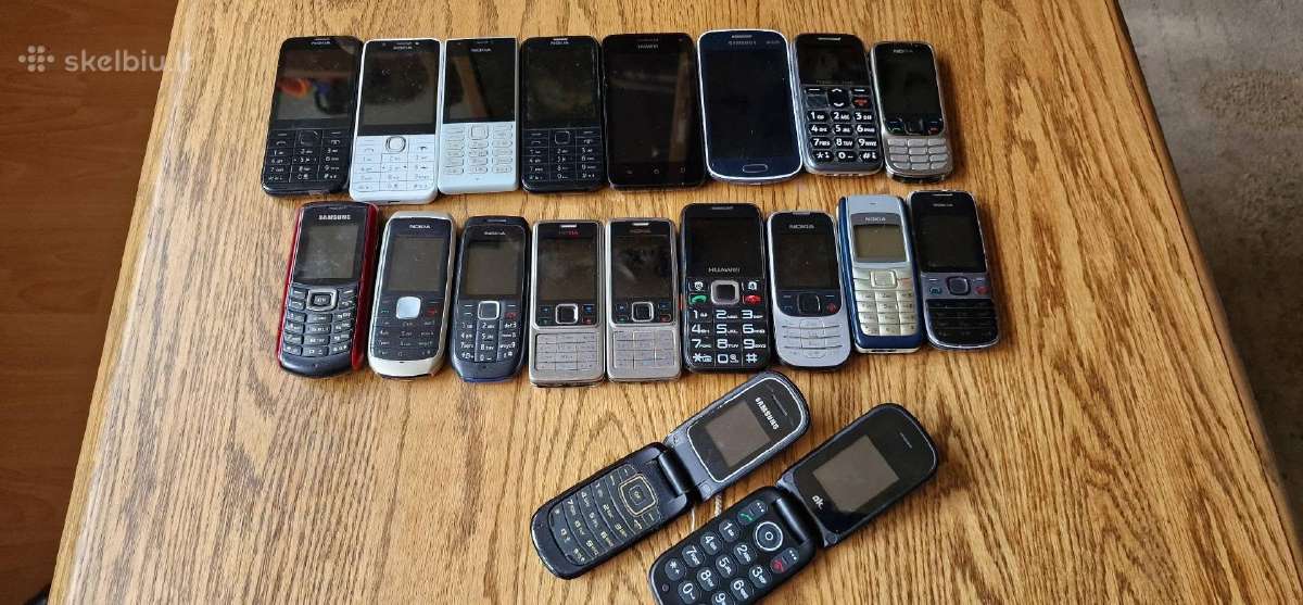 Seni telefonai - nuotraukos Nr. 2