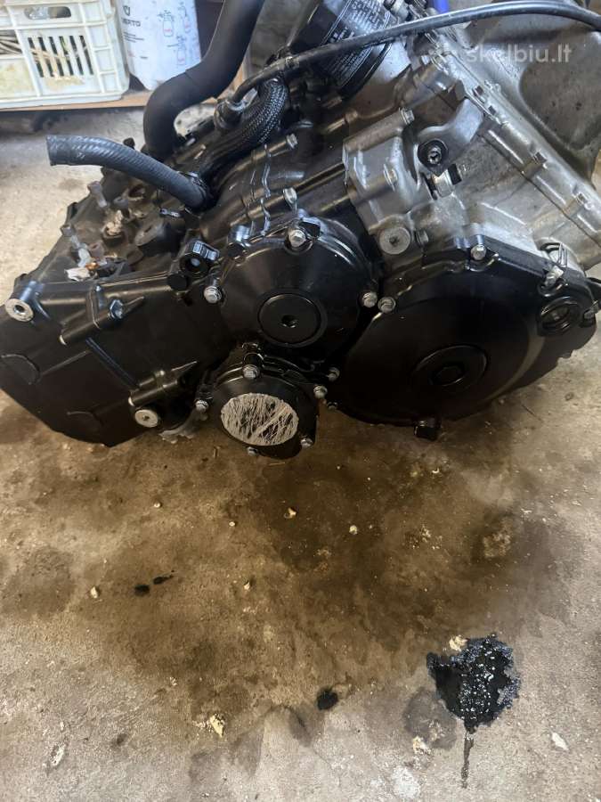 Suzuki Gsxs 750 variklis dalimis 2019 metų - nuotraukos Nr. 3