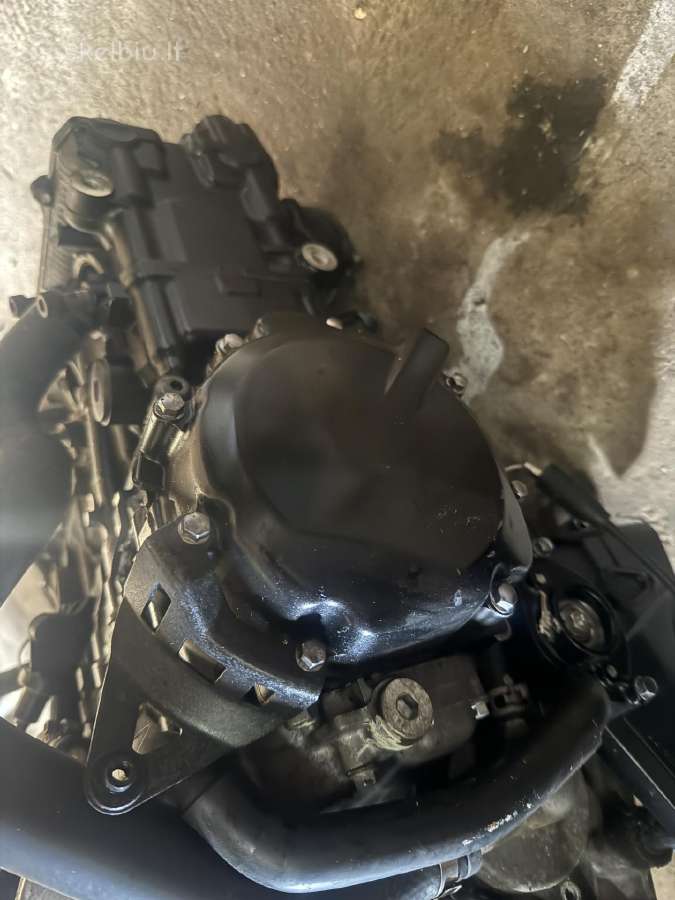 Suzuki Gsxs 750 variklis dalimis 2019 metų - nuotraukos Nr. 4
