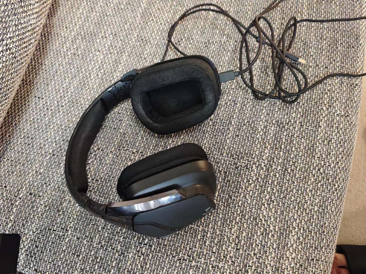 Logitech G635 Wired Rgb Gaming ausinės su defektu - nuotraukos Nr. 3