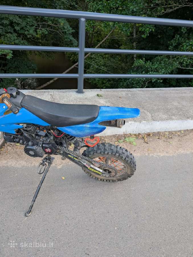 Krosinis motociklas - nuotraukos Nr. 2