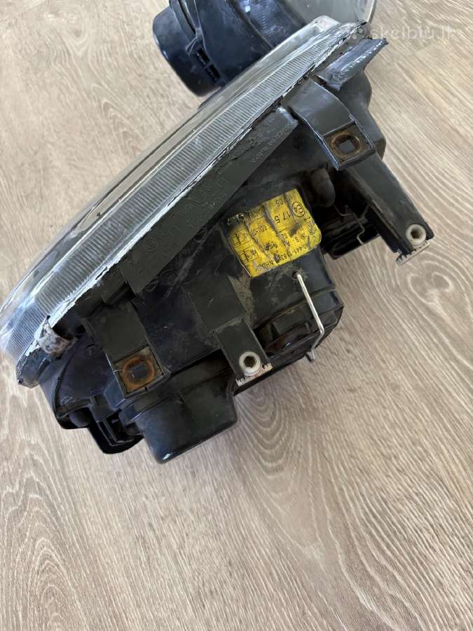 Volkswagen Golf 4 priekinių žibintų komplektas - nuotraukos Nr. 4