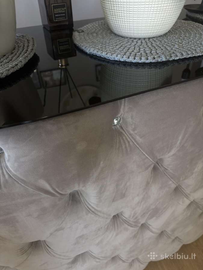 Chesterfield stiliaus baldų komplektas - nuotraukos Nr. 2
