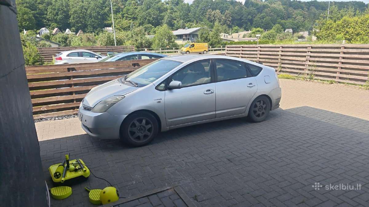 Prius nuoma/rent - nuotraukos Nr. 2