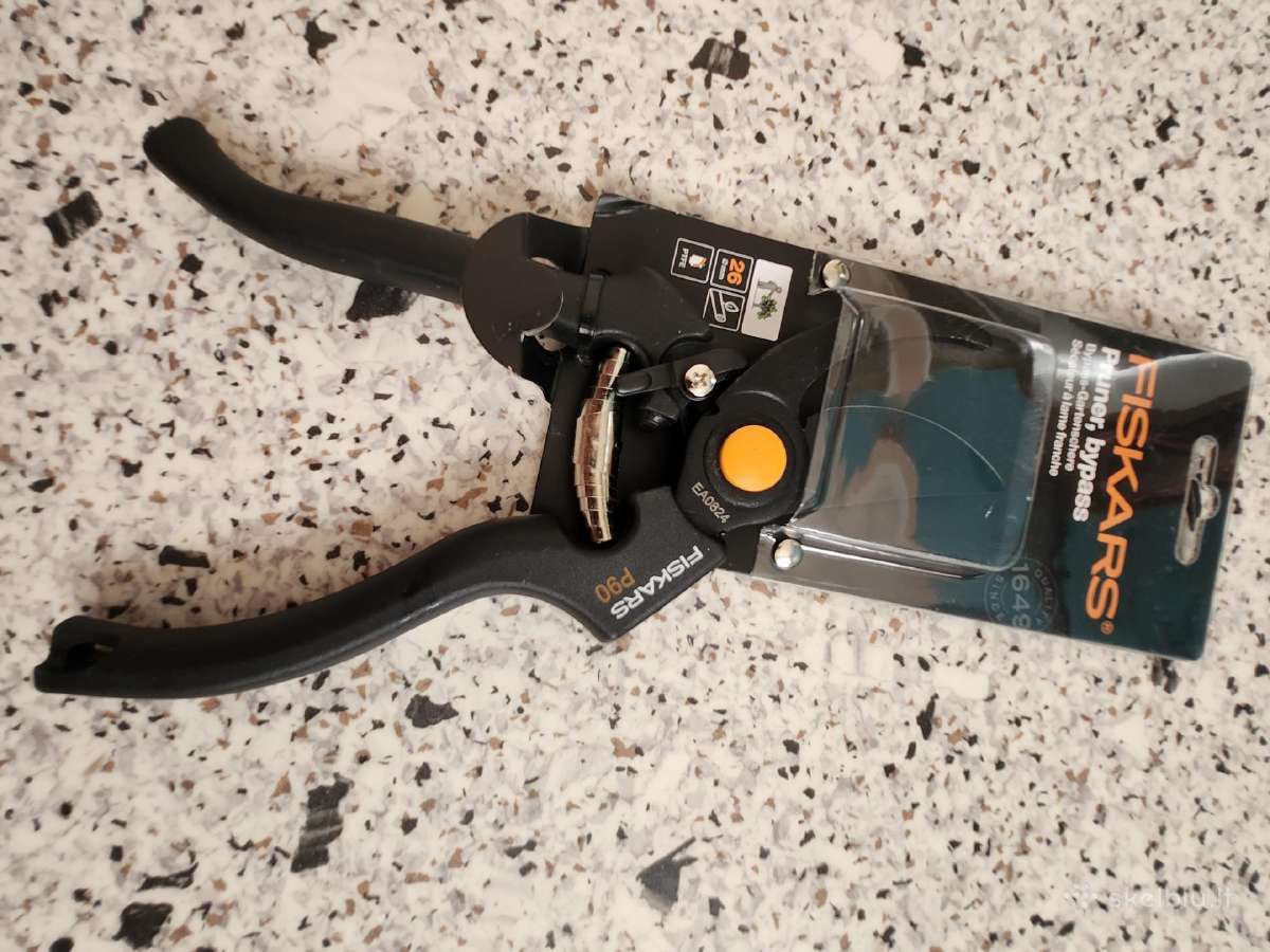 Naujos genėjimo žirklės Fiskars P 90 - nuotraukos Nr. 4