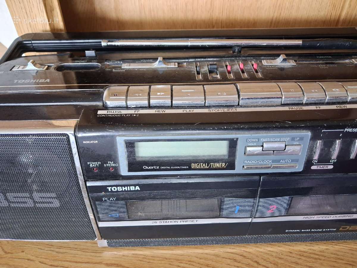 Retro kasetinis magnetofonas su radiju - nuotraukos Nr. 2