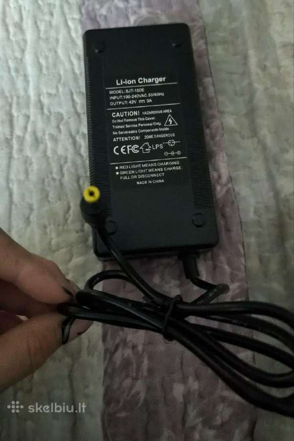 42v 3a Li-ion įkroviklis elektriniam paspirtukui - nuotraukos Nr. 3