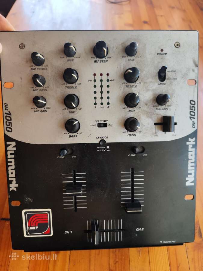 Diddžejaus pultas ,studijinis mikrafonas - nuotraukos Nr. 6