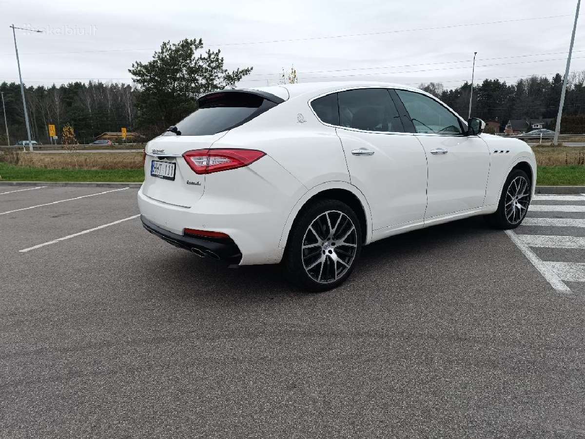 Keisčiau automobilį Maserati Levante į sklypą - nuotraukos Nr. 2