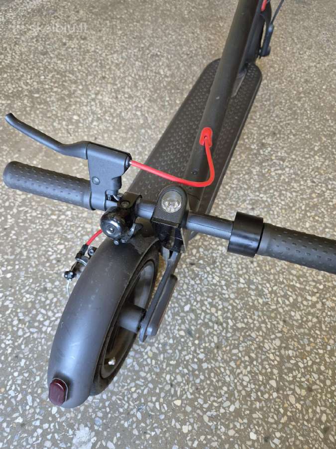 Xiaomi Mi Electric Scooter Pro - nuotraukos Nr. 2