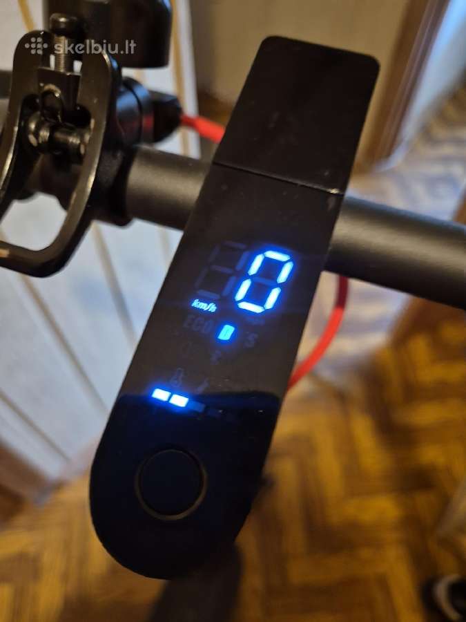 Xiaomi Mi Electric Scooter Pro - nuotraukos Nr. 4