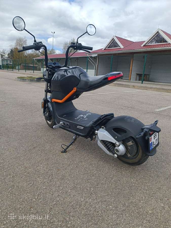 Elektrinis motoroleris - nuotraukos Nr. 6